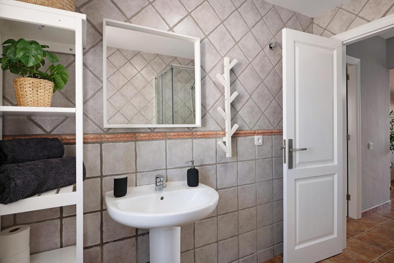 Apartamentos La Estrella III Playa Blanca  Extérieur photo
